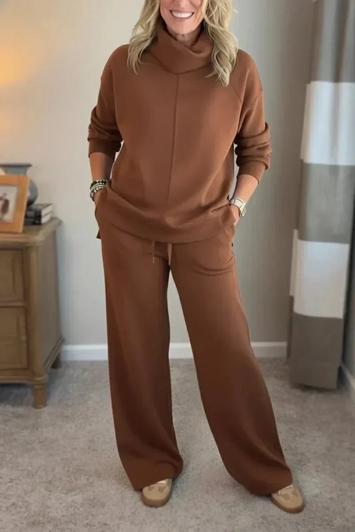 Marina | Luxurious Turtleneck Travel Set