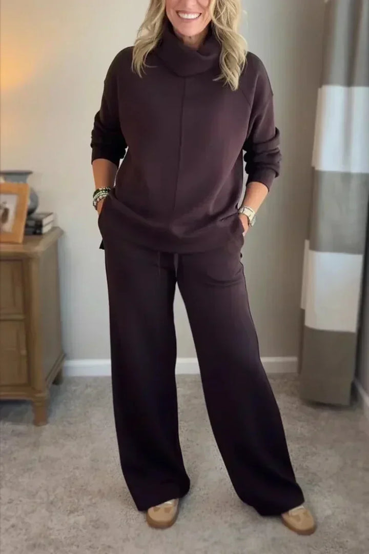 Marina | Luxurious Turtleneck Travel Set