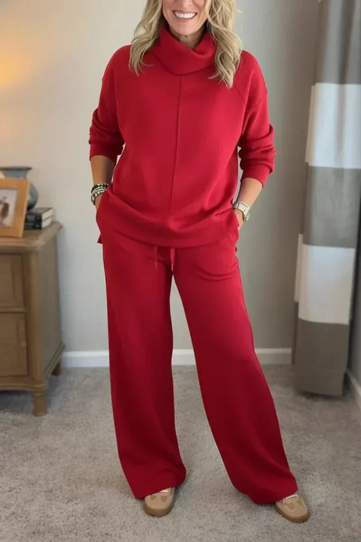 Marina | Luxurious Turtleneck Travel Set